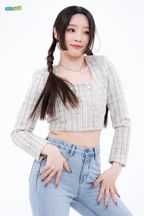 Hina (LIGHTSUM) - Weekly Idol Pics