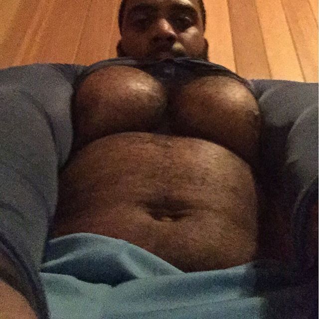 mediumrarebeef:  Yes boobs!
