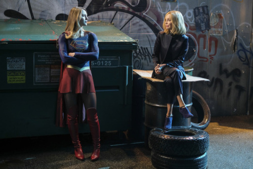 deohsogay:Cat grant made a trash throne 