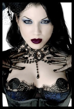 victorian-goth:Victorian Goth