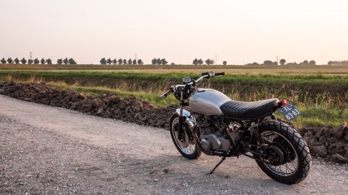 caferacerdesign: Cafe Racer Design SourceKawasaki Z750 @caferacerdesign