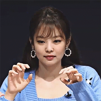 What's The Most Unhinged Thing Each Venus Member Did In Public During Their Idol Schedule (like Concert,