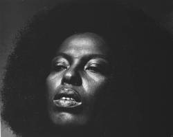 0729866: Roberta Flack photographed by Anthony Barboza