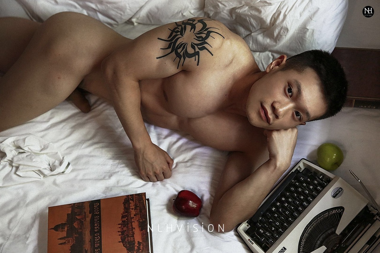 Hot Asian Muscles