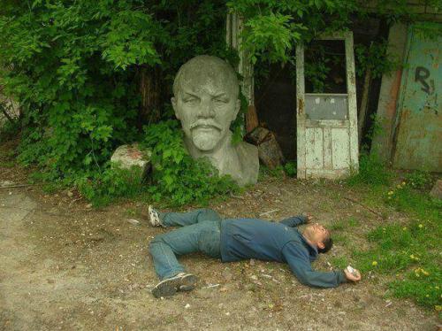 boyexemplified: giant forest lenin claims another soul