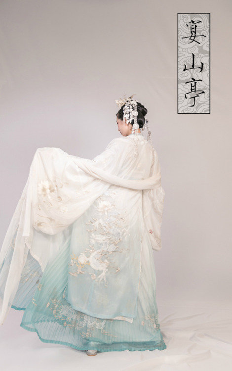 changan-moon:Traditional Chinese hanfu by 宴山亭汉服