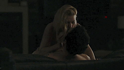 Claire Dames Ass Naked