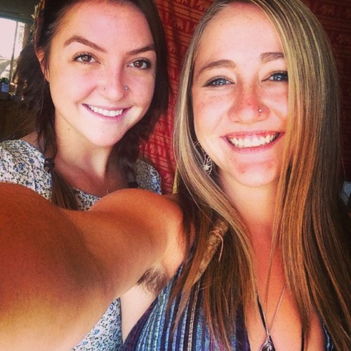 achselhaare:  First day if schoooooool!! #romies #college #hairypits by flowerpower2020 http://ift.tt/WgdGZU 