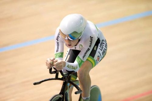 womenscycling: Amy Cure, riding to win bronze in the Individual Pursuit, 2014 Track Worlds via 2014 