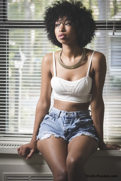 blackbadbitches:  Love our Nude EBONYS?? Why not watch them LIVE!! Erotic-Passion