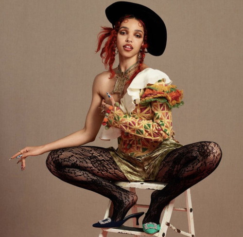 Ladies & Theys....., Fka Twigs.