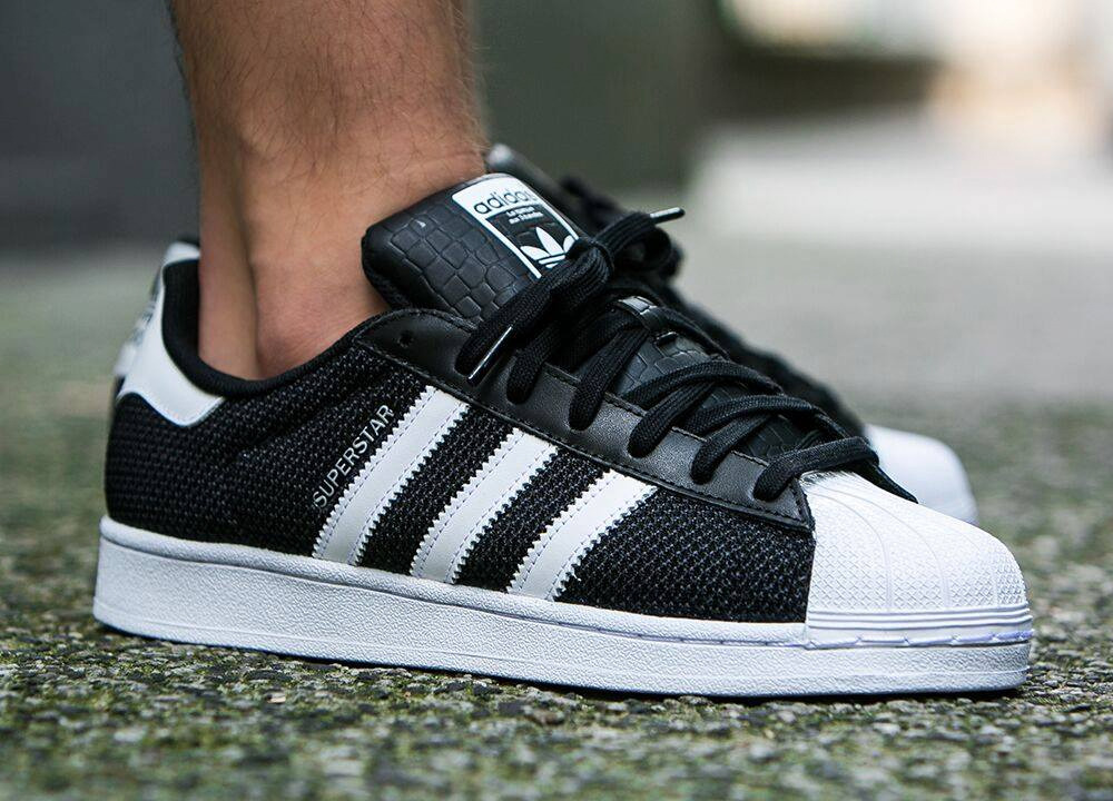 Кроссовки adidas core. Adidas Superstar. Adidas Superstar Black. Adidas Superstar Core Black. Adidas Originals Superstar черные.