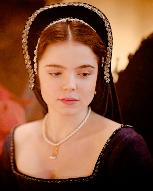 queenemaker:Alice Nokes as Anne Boleyn in The Spanish Princess