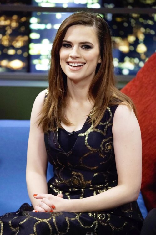 badbitchesglobal:Hayley Atwell