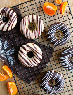 vegan-yums:  orange poppy seed doughnuts