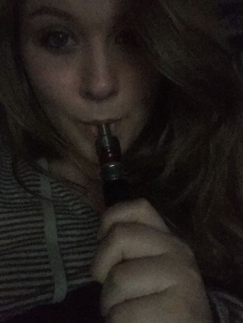 sierra-marie94:  ❤️ my vape pen