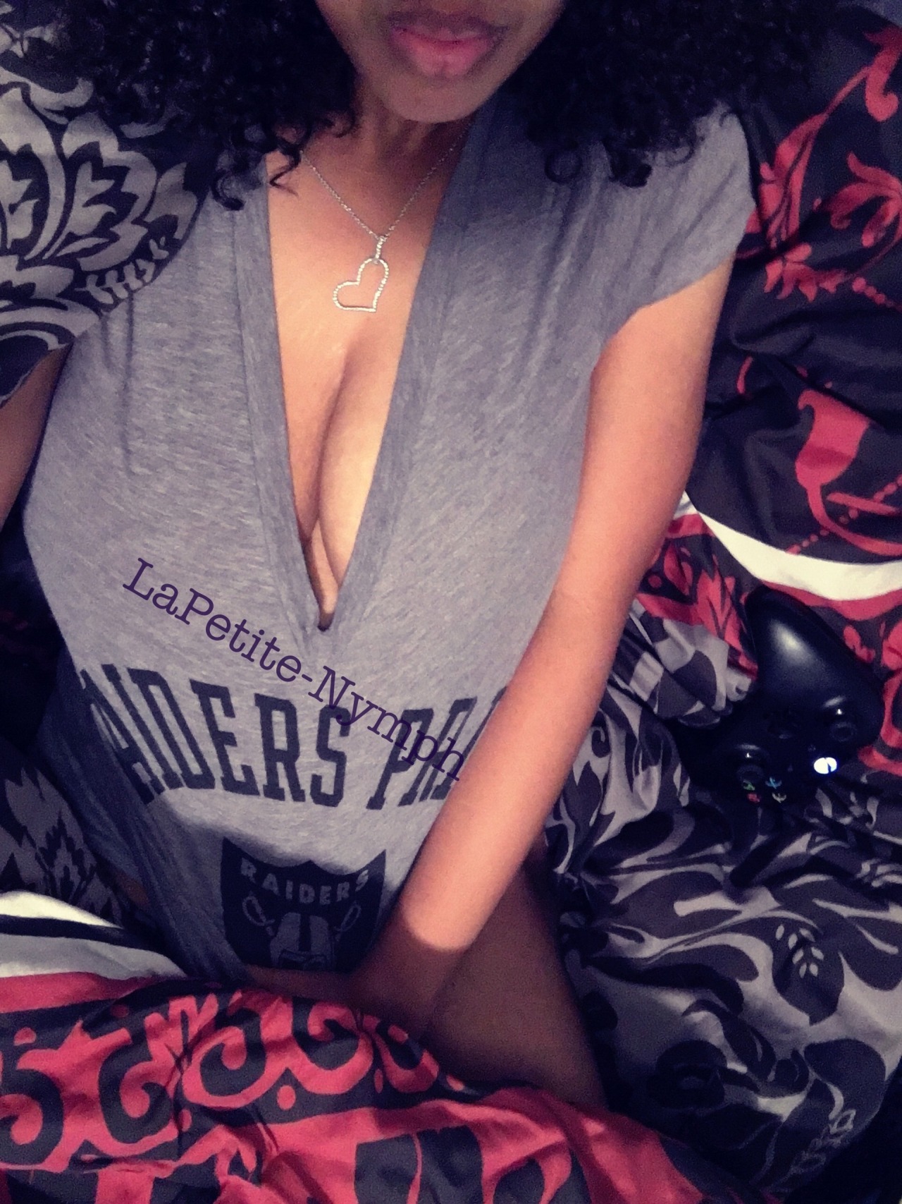 lapetite-nymph:  I just wanna lay in bed and play all day for my birthday. Can ya