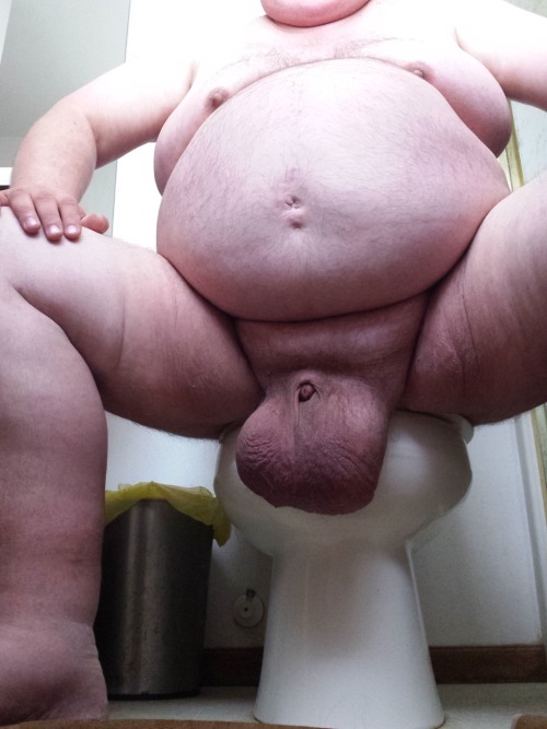 fhzye:  Hidden penis  wakakakaka