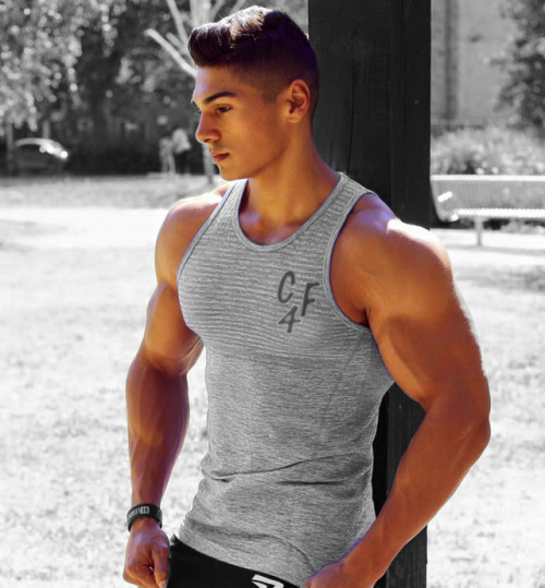 sixpackde:https://www.tumblr.com/blog/sixpackde