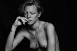 arducant:  Beautiful photo of Erika Linder #erikalinder by #randallslavin