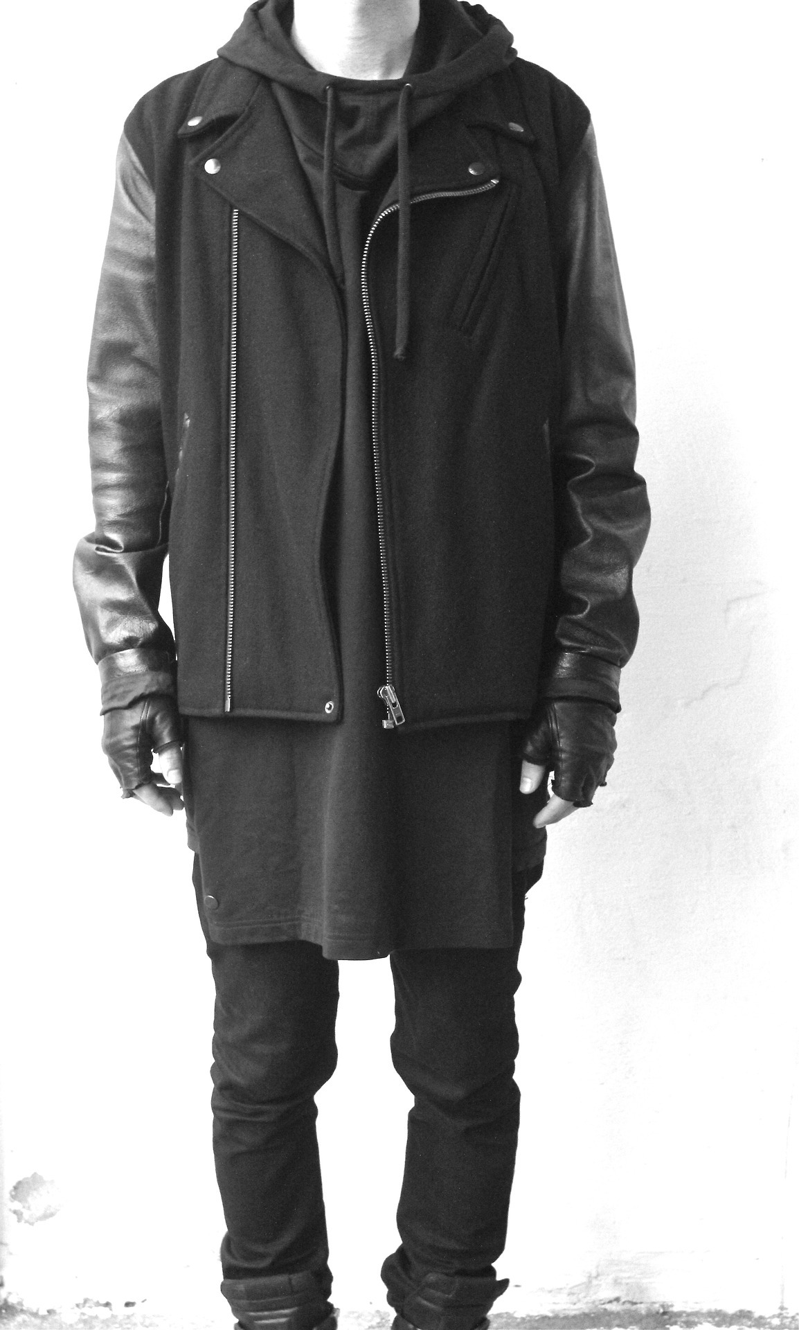 blvck-zoid:  Follow BLVCK-ZOID for fashion 
