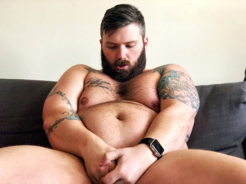 Porn Pics gutgrowing1: beardedsaint:  Dad’s Day Off