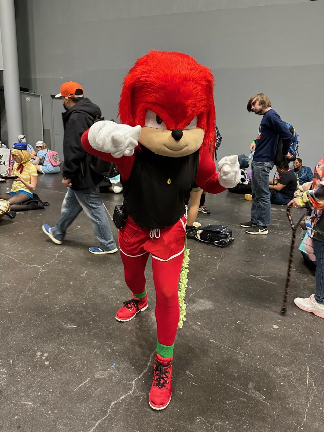 We had such a fun time tabling at Anime NYC this year! Here's a few photos featuring some of the amazing cosplayers who 