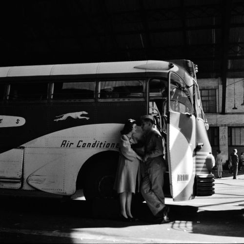 vintageeveryday:Everyday life of the U.S in 1943 through Esther Bubley’s lens - A look at the Americ