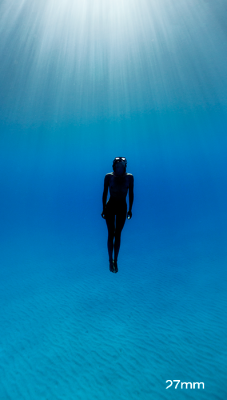 underwaterwomen:  Alas she must return for