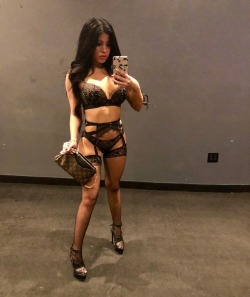 stripper-locker-room:  https://www.instagram.com/valentina_estrella1/