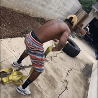 lamarworld1:Omarion booty &amp; 🍆