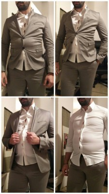 blogartus:  drewgeo:I have a wedding to attend and this my only suit.. maybe if I wear a tie and tuck the shirt in no one will notice the weight I gained during the winter.. Wow. You must have gained 25 pounds since you bought the suit. If you can‘t