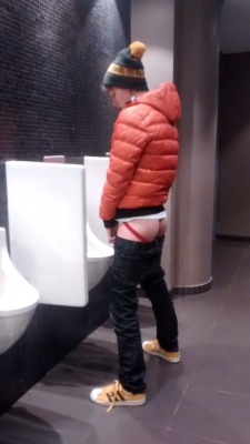 edcapitola:  theamericanbound:  southofdallas:  What would you do:   You walk into a bathroom, it’s empty expect for this young guy pissing with his pants down, what would you do?  Is this an invitation  Follow me at http://edcapitola.tumblr.com 