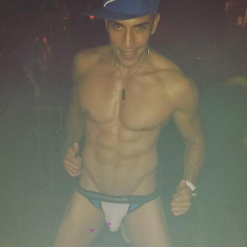 XXX Check out hot gogo boy Juan :)See hot Colombian photo