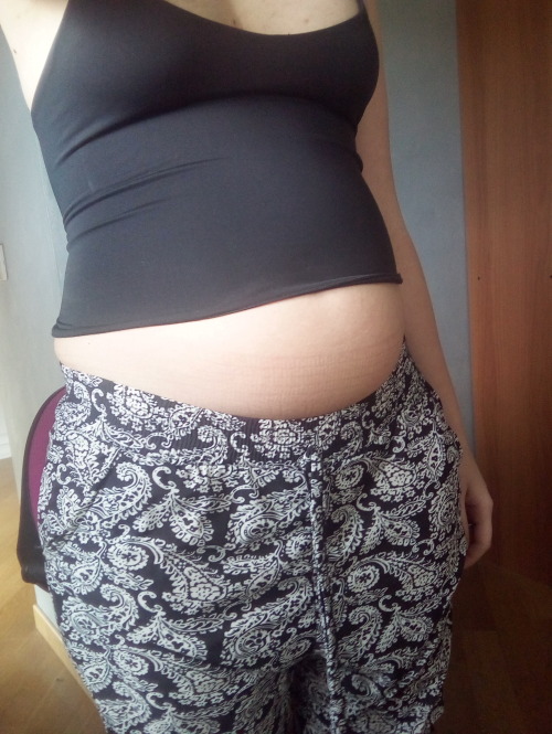 morefatbelly:  I’m getting weight. adult photos