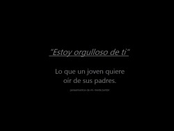 trescientassesentaycincosonrisas:  cuando mi mamá me lo dijo me puse a llorar:c nunca pensé que me lo diria :c 