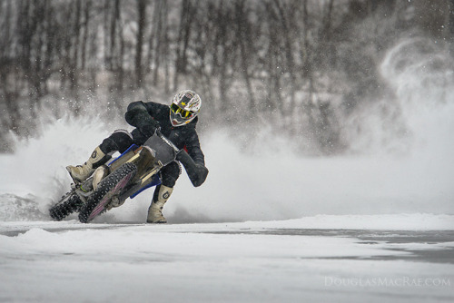 Sean ice races the 250 two stoke at Smith Mills pond ©Douglas MacRae