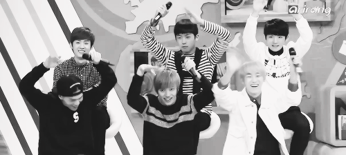  idk who is the normal one here, chunji or the rest of these dumbs 