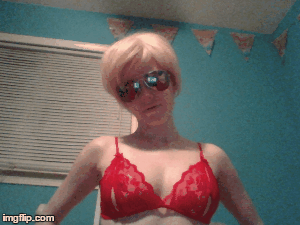 cacaphonyofscreamz:  foggedupshades:cacaphonyofscreamz replied to your post “-Sits