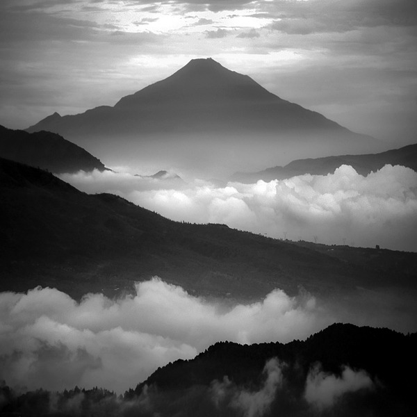 darkv0ids:  (by Hengki Koentjoro) 