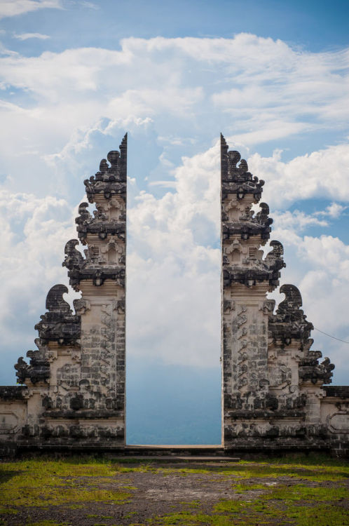 gorybaptism: yeaverily: Pura Lempuyang Door in Bali, Indonesia