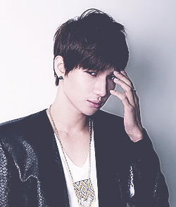 dujuns-deactivated20150629:      ♞ 1-4/∞ edits of Roh Jihoon     