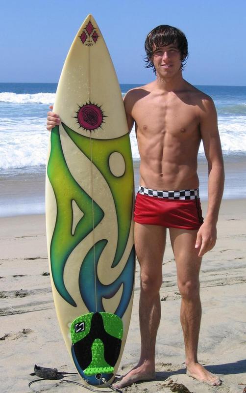 undie-fan-99:  Reason #1039 why summers are the best— Hot surfers! 