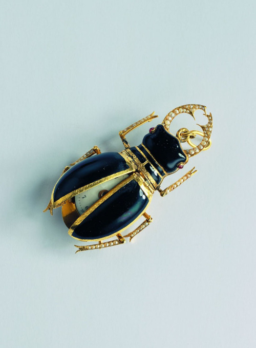 marthajefferson:  Pendant watch “Stag beetle", 1800. Gold, enamel, pearls, rubies. Geneva © Jewelry Museum Pforzheim, Photo Günther Meyer. 