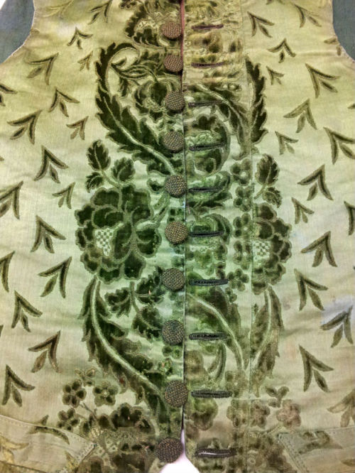theclothingproject:Collection’s Highlight: 18th Century Silk Vest This is one of two 18th century ve