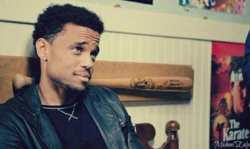  breeallayah:  beautiful-side-of-africa:  xoaprilsveryown:  Good God *Fans myself*  Jesus Christ… he deserve to be on my page   Whicho fine ass  For more , follow me..   