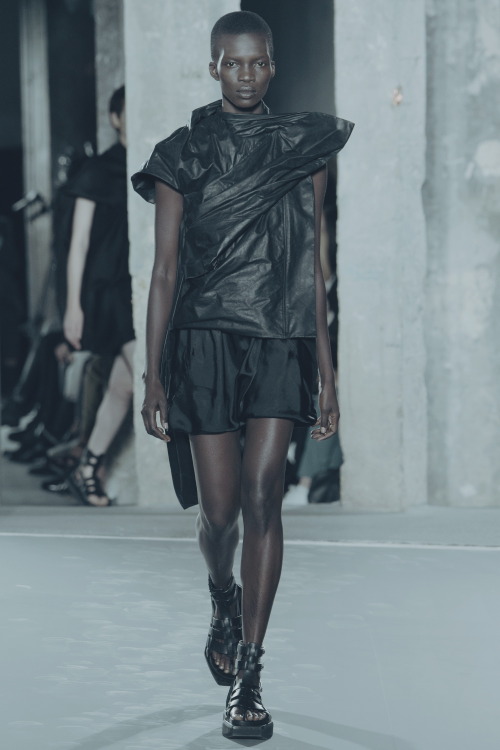 Rick Owens / Spring 2016 / RTW Model: Achok Majak