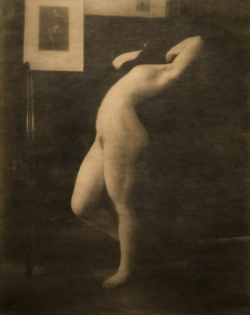 regardintemporel:Heinrich Kühn - Nude Study, Tyrol, 1907