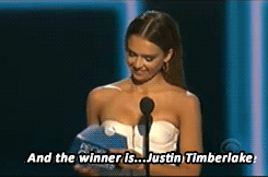 dontrythis-athome:  Ellen accepting Justin’s award
