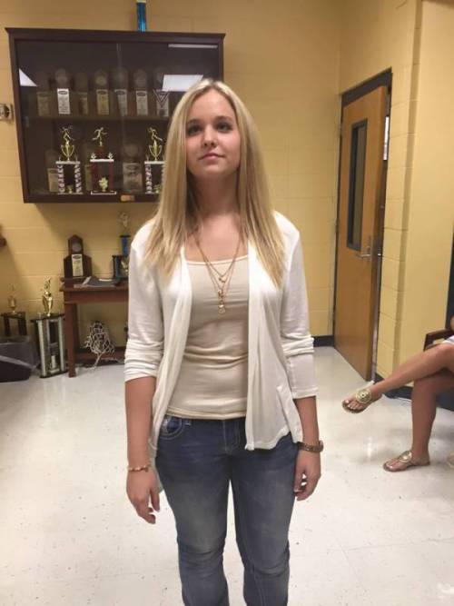 hellchilde:  websandwhiskers:  leaper182:  micdotcom:  What was so bad about Stephanie’s outfit that she was being punished for it? Her exposed collarbone. Her mother was called to the school but even after giving her daughter a scarf, the outfit was